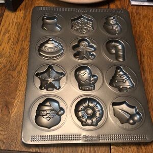 Sweet Creations Christmas Cookies Pan